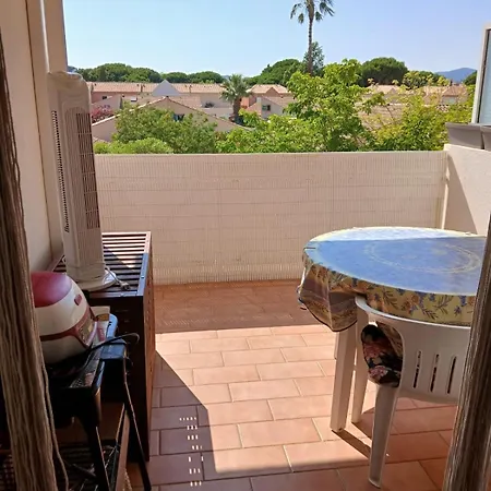 2 Pièces Terrasse 39m2 à 500m De La *